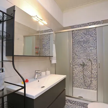 Chez Nellie בית נופש *