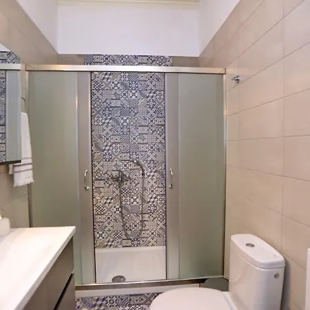 Chez Nellie בית נופש *